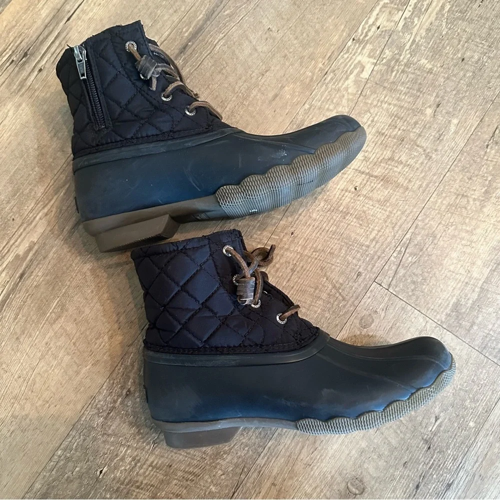 Sperry Top-Sider Saltwater Youth Girls Duck Boots w Quilted Top